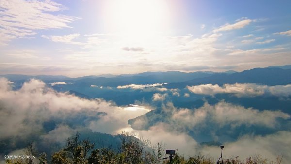 除夕寒流來襲的翡翠水庫雲海&天元宮寒櫻1/282700712