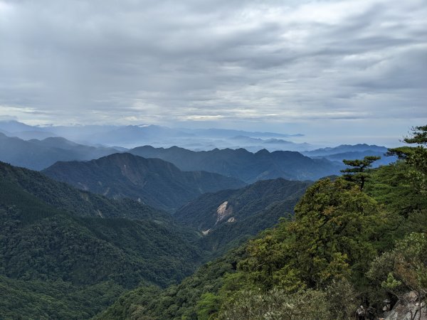 鳶嘴山稍來山1885863