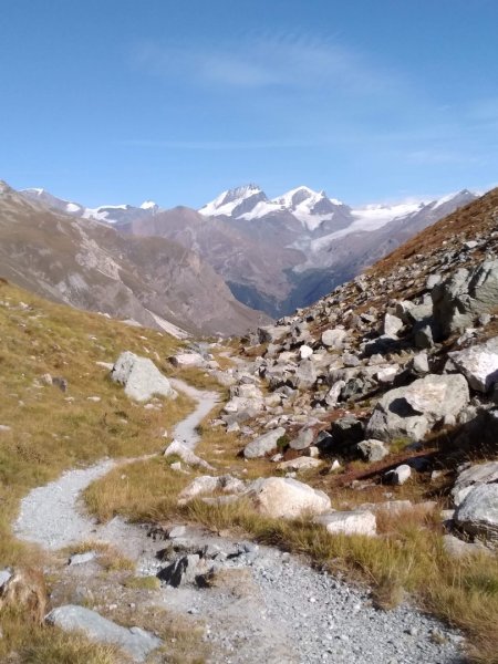 瑞士馬特杭峰的右臉：Schönbielhütte 步道2633668