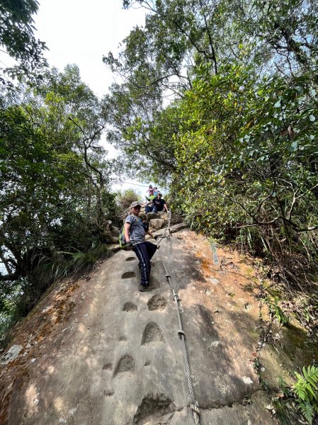 【皇帝殿登山步道】北峰登山口→石霸尖→小霸尖→東峰→天王峰→西峰→湳窟山步道→西峰登山口→石碇老街1653981