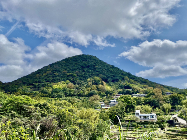 《中正山 × 紗帽山｜穿越北投古道與山林的一日縱走！》