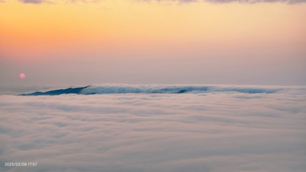 #馬那邦山 #夕陽 #雲海 #雲浪 3/82730385