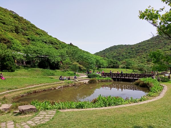 【臺北大縱走 2】【台北-臺灣百大必訪步道】湖光山色的二子坪步道、陡上陡下的大屯山西峰1338040