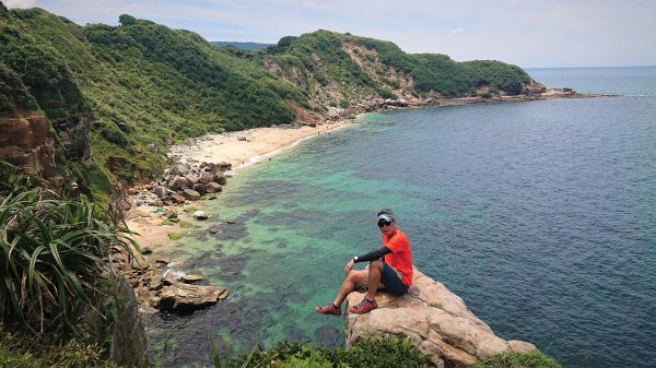 山海美景環繞交織的金山岬灣與神秘海岸及磺港山金包里山輕鬆O型走1736536