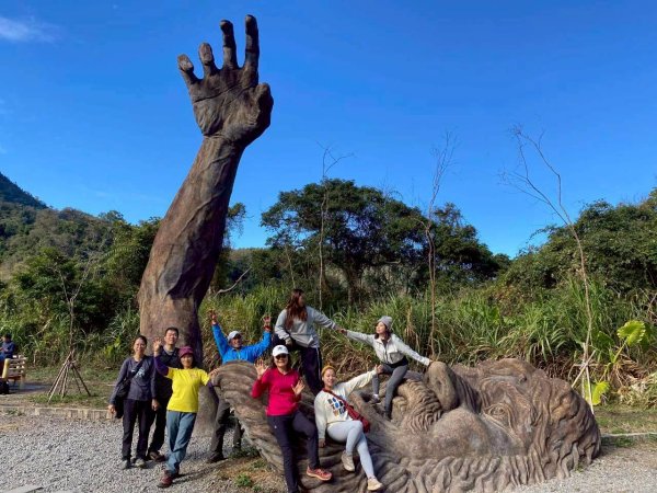 🌈1/25（日）巨人之手~雪山坑步道+東勢客家文化園區+九房3D彩繪村✨FB：熊熊趴爬走🌈封面
