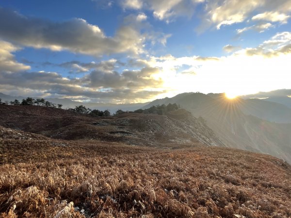 卡社山、拉夫朗山、加年端山 (三)1357563