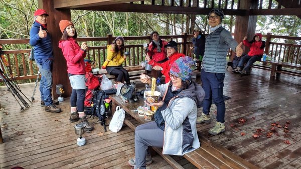 獵人古道 望美山 暸望台 雙龍瀑布二日遊1230604