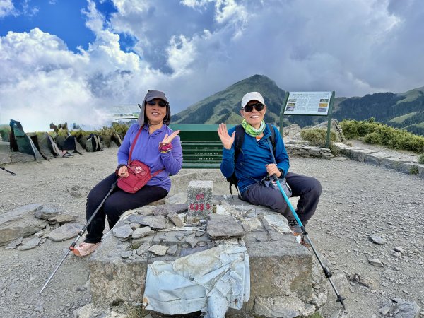 石門山散步趣  恩仔2025.10.15