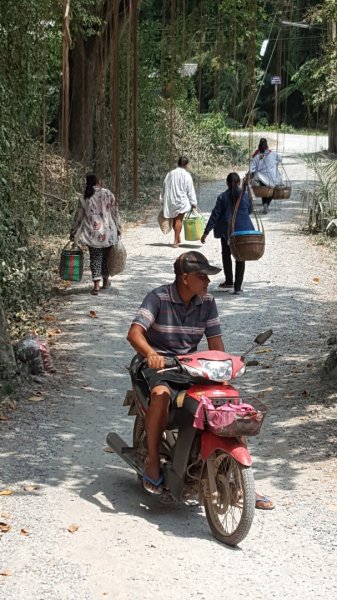 搭火車到春蓬，火車小販2490645