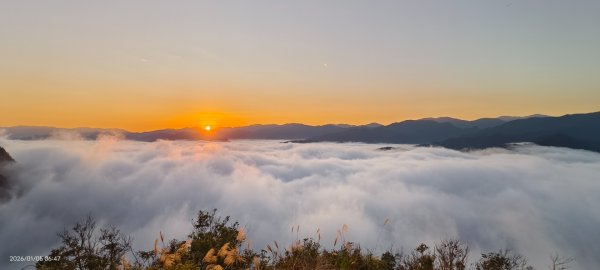 #新店四十份 #翡翠水庫壩頂 #覺真宮 #雲海 #日出 #雲瀑 #霧虹 1/52977251