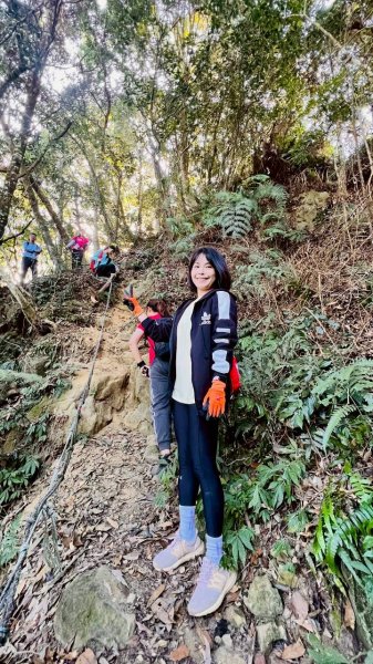 🌈12/25（日）聖誕節~小百岳大橫屏山~雲海☁️滿滿+行者咖啡館+糯米橋✨FB：熊熊趴爬走🌈2970003