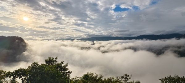 #新店四十份 #翡翠水庫 #日出 #雲瀑 #火燒雲 #雲海 9/23114407