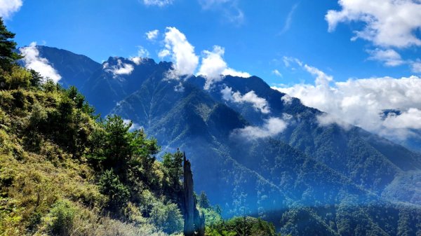 玉山前峰，關子嶺大凍山，宜蘭拳頭姆自然步道封面