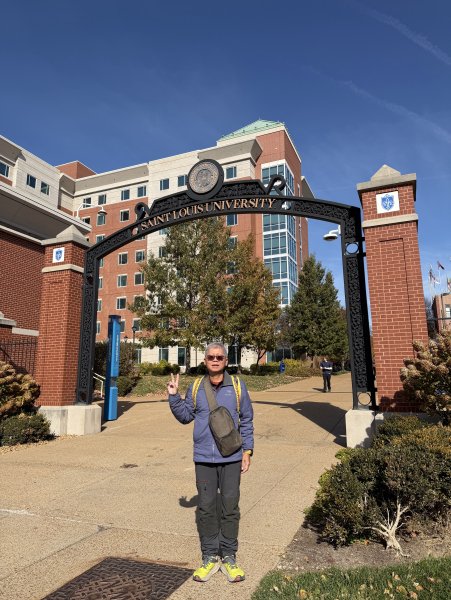 [紐約馬之行-52] 2025_1112 聖路易斯大學2953279