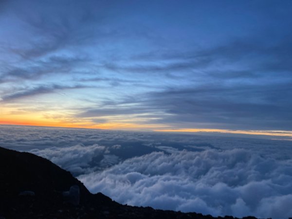 富士山的綺麗雲海2685360