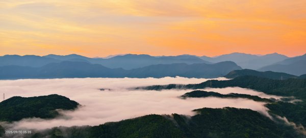 #二格山 #雲瀑 #火燒雲 #霞光 #雲海流瀑 #日出 9/10 #坪林南山寺 9/112881561