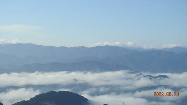 石碇二格山雲海流瀑+十三股山(永安社區)+獵狸尖(梅樹嶺山706M)8/271824918