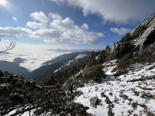 八大秀雪攀初體驗，銀白色中央山脈2413129