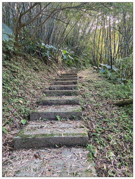 皇帝殿石壩尖、東峰、西峰連走(北峰登山口)2675638