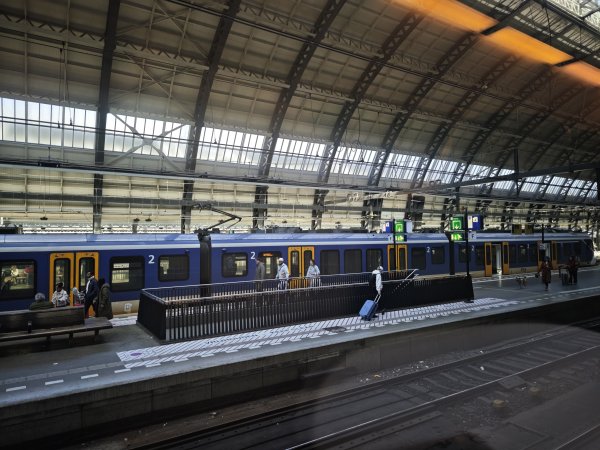 2025_0420 倫敦馬拉松順遊西歐 D2d(往鹿特丹鐵路沿線景觀)2786125