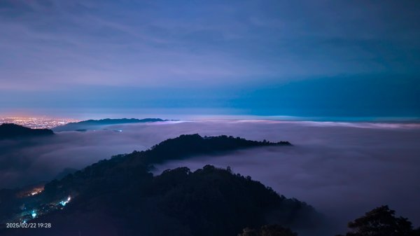 苗栗大湖 #薑麻園 #雲洞山莊 #琉璃光 #雲海 #雲瀑 2/222718350