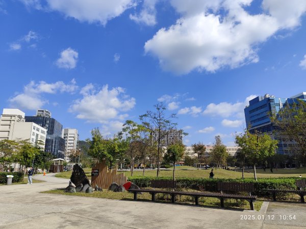 大港墘公園、國賓中餐廳、南門市場