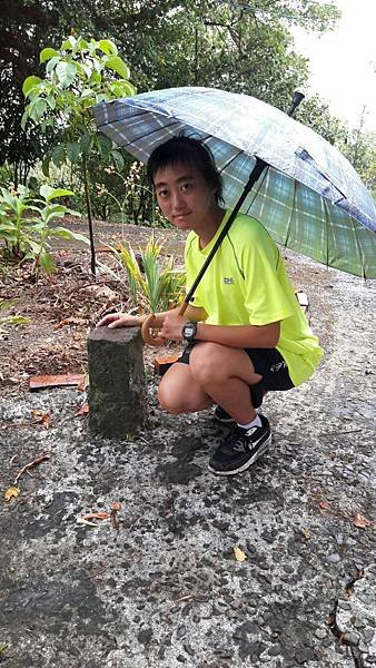 多少樓台煙雨中🌁-錦峰山、四股埤  茄苳瀑布