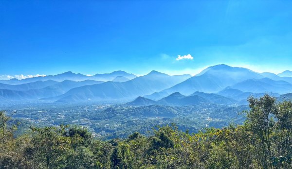 金龍山 日月潭向山-月牙灣漫步2381568