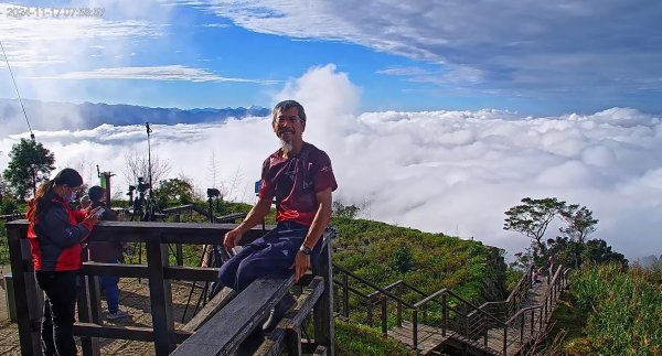 阿里山 #隙頂二延平 #頂石棹 #觀音圈 #雲海 #琉璃光 #雲瀑 #霧虹 11/172649821