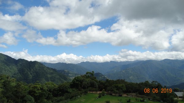 蟬鳴鳥叫蝶飛舞-復興三尖之夫婦山645451