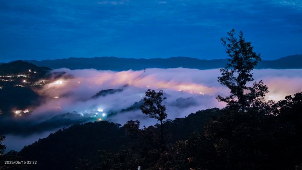 北宜郊山之濫觴 #琉璃光雲海 #琉璃光雲瀑 #日出雲海 #觀音圈雲海 #海景第一排 6/152812328