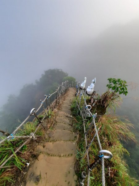 2022/11/12 平溪孝子山，慈母峰，普陀山2001035