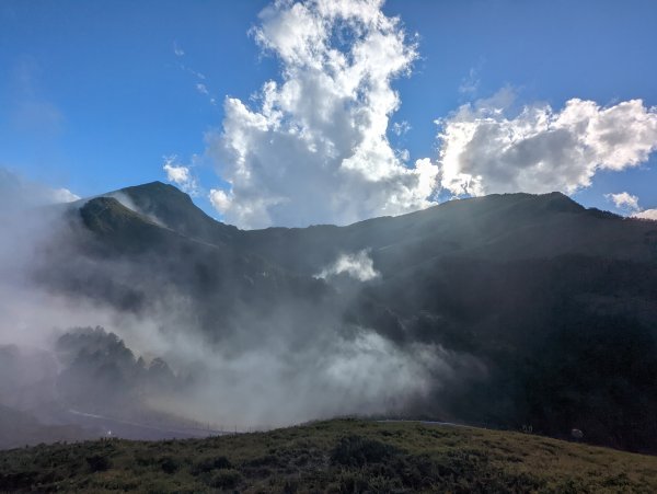 合歡群峰(主峰、東峰、石門山)：雲霧飄渺的美景、夢幻如畫的雲海大景、金色奇萊北峰、彩虹、滿月夜色1906670