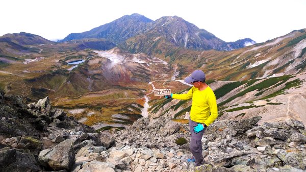 走在上帝翻落的調色盤上日本劍岳與立山連峰的山遊記2954063