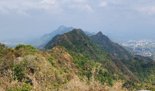 高雄小百岳，大崗山，盤龍峽谷一線天，旗尾山，北旗尾山，北旗尾南山，旗尾山西北峰，旗山溪地景主題步道橋，鼓山公園，旗山神社，旗山武德殿，旗山老街，旗山火車站，旗山碾米廠