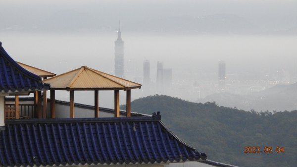 雲山水花鳥蝶-天龍國阿伯的日常5/4翡翠水庫壩頂日出&雲海2140822