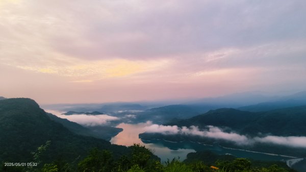 翡翠水庫壩頂 #火燒雲雲海 #日出雲海 #鱷魚島 #藍腹鷴 4/292773780