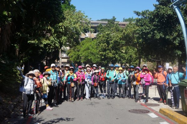 槓子寮山(小百岳#04)走砲台順遊茵夢湖2907220