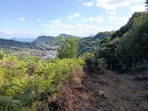 基隆市/萬里區界寮縱走之三界山+三界山西峰+開眼尖山+七分寮山+瑪七產道山泉水接水亭2979529