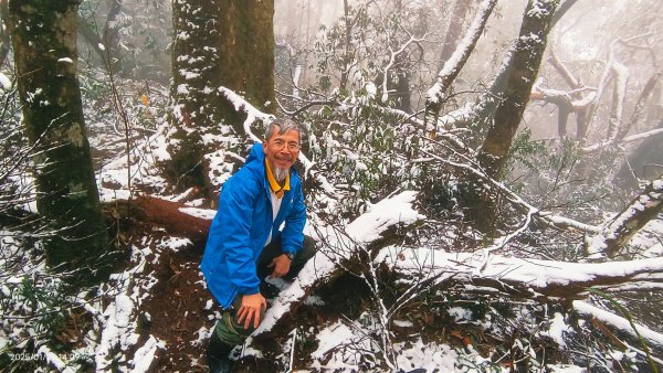我的2025第一場雪，包場夫婦山，獨享差強人意的雪景&雲海。1/272699862