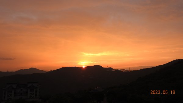 5/20我愛您新店四十份翡翠水庫壩頂日出雲海&5/182154196