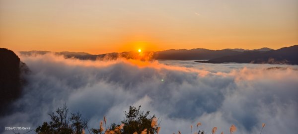 #新店四十份 #翡翠水庫壩頂 #覺真宮 #雲海 #日出 #雲瀑 #霧虹 1/52977265