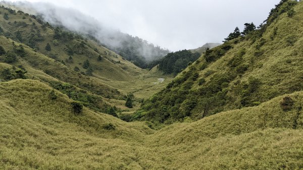 白石安東軍高山湖泊草原，空靈幽靜。1756882