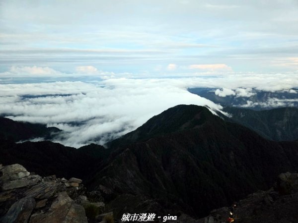 【南投信義】台灣百大必訪步道。 排雲山莊 x#1百岳_玉山主峰3111673