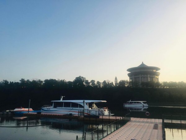 峨嵋環湖步道o走 峨嵋環湖步道、湖光山色、夕陽餘暉、吊橋遊艇、碼頭漁家1924418