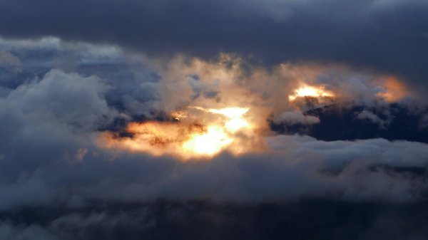 ❄️ 雪山主東峰 - 冰與雲海 2023/12/09-112376818