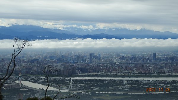 雲霧飄渺間的台北盆地&觀音山1926229