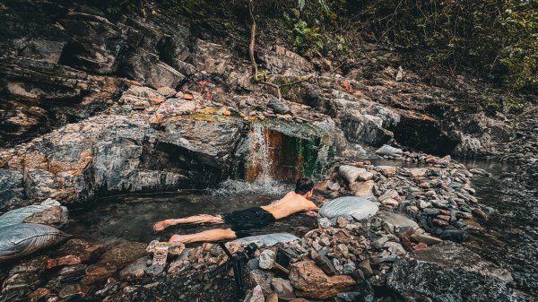 2025嘎拉賀野溪溫泉2719831