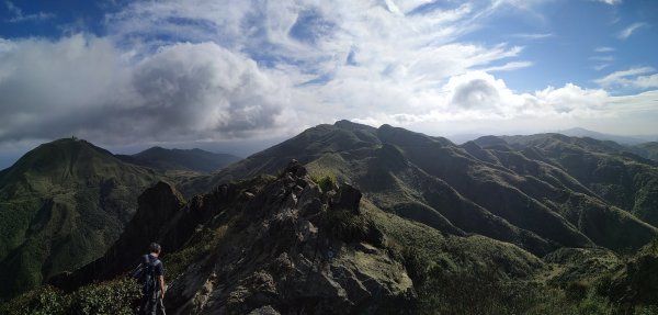 燦光寮山、半屏山815393