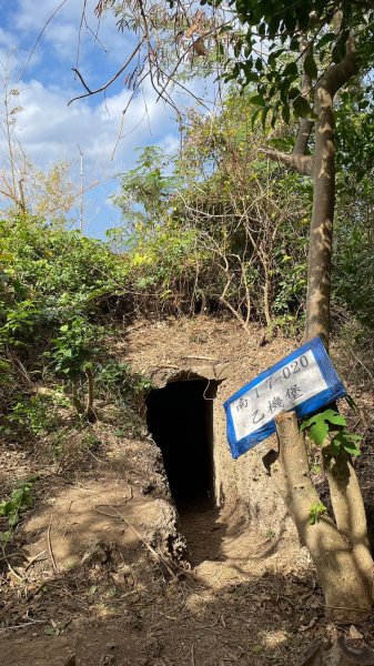 230210-美美兔不在頭城龜山島，在絕美秘境車城龜山步道。熱的不像冬天。2040074